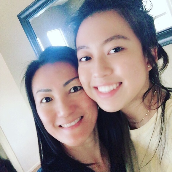 Meet your Posher, Debbie - Picture 6 of 8